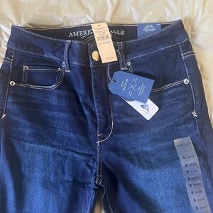 NWT American Eagle Hi Rise Skinny Jeans, high performance stretch.